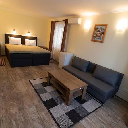Taverna & Rooms Сутіван Екстер'єр фото