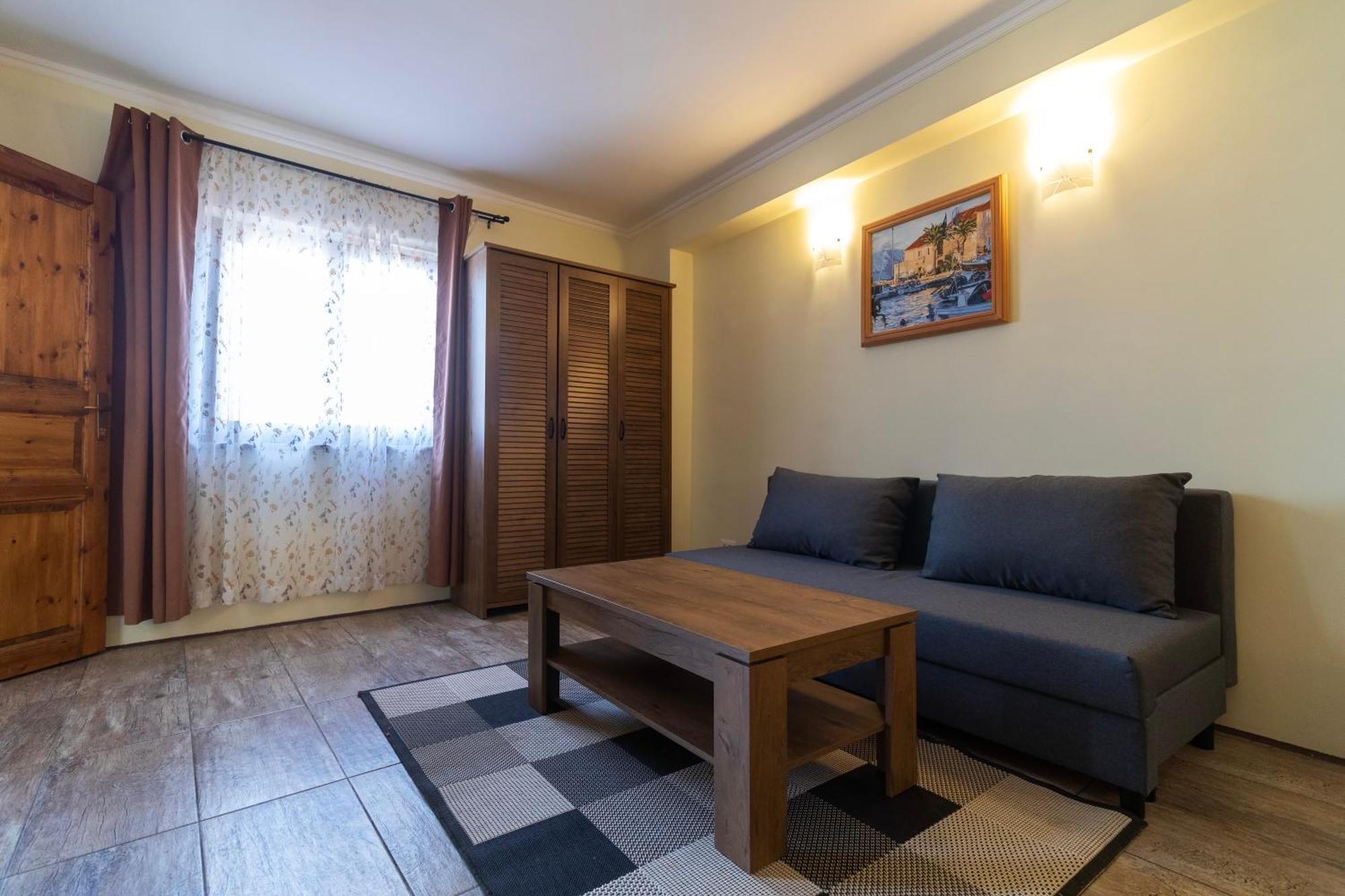 Taverna & Rooms Сутіван Екстер'єр фото