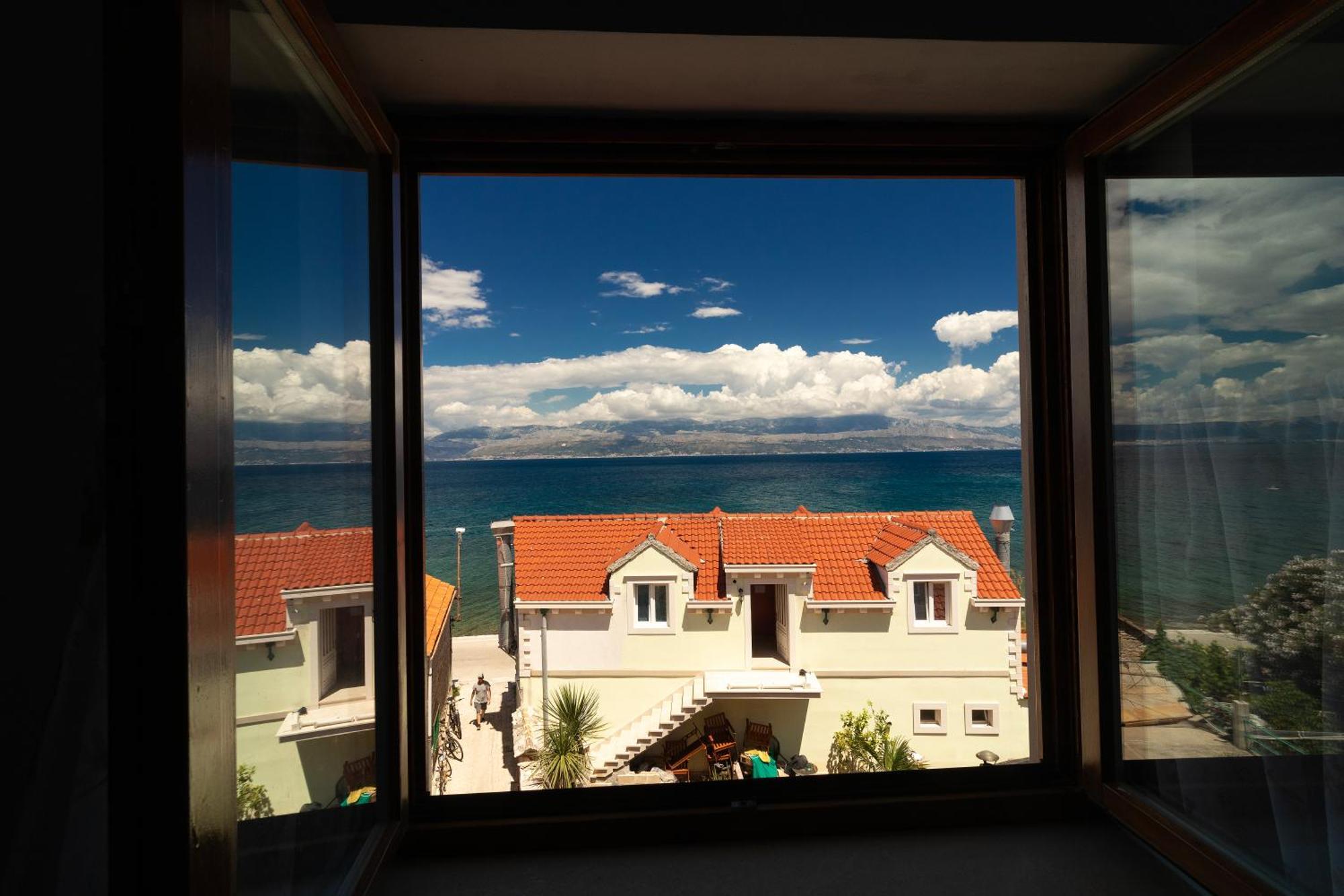 Taverna & Rooms Сутіван Екстер'єр фото